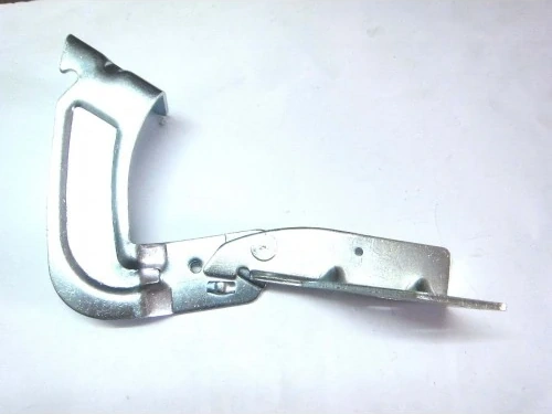 Motor Kaput Menteşesi Sağ Kangoo 1.5 8200153071