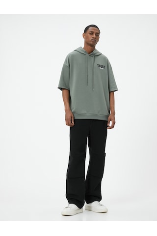 Koton Spor Oversize Kapşonlu Sweatshirt Slogan Baskılı Kısa Kollu Uzun Boy Haki 4sam70034nk Haki