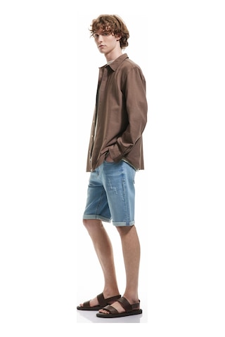 Koton Pamuklu Katlamalı Paça Bermuda Slim Fit Denim Şort Bleach 5sam40001ıd Açık Mavi