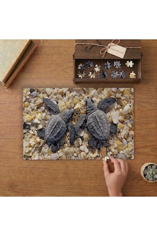 Yavru Deniz Kaplumbağaları Tasarımı 240 Parça Ahşap Puzzle Ahşap Kutuda Mpy60134