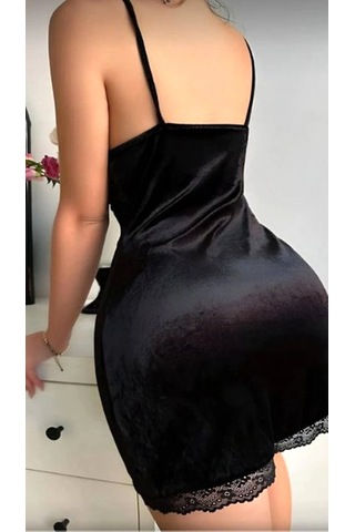 Suısy Monica Siyah Kadife Dantel Detaylı Mini Gecelik
