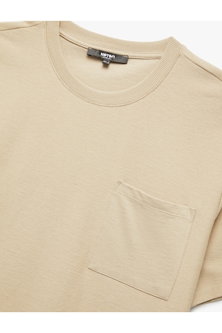 Koton Regular Fit Kısa Kollu Pamuklu Cep Detaylı Bisiklet Yaka Basic Tişört Bej 6wam10070hk Ekru