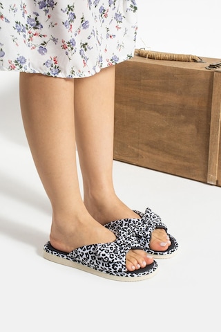 Modafrato Frezya Kadın Terlik Dış Mekan Ve Ev Terliği Havuz Plaj Terliği Siyah - Beyaz