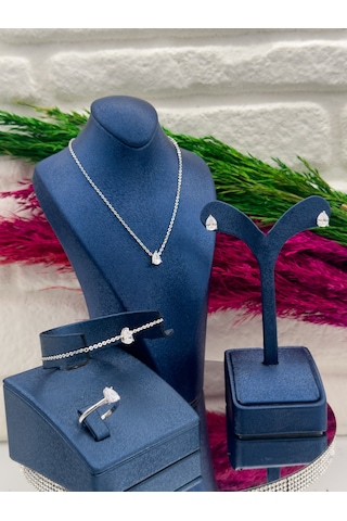 925 Ayar Gümüş Özel Tasarım 4 Lü Damla Modeli Lüks Kadın Takı Seti Gümüş