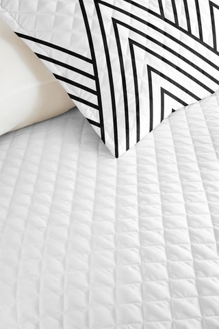 Siyah Geometrik Genç Odası Tek Kişilik Pike Takımı - Modern Çizgili 160x220 Cm Kapitone Yatak Örtüsü Mumlu Başak Masalı