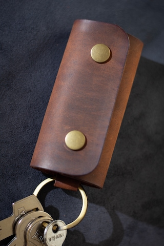 Kişiye İsme Özel İsimli Hakiki Deri Çıtçıtlı Anahtarlık Camel