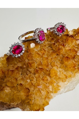 Pırlanta Görünümlü Gümüş Set Takım 1 Çift Küpe Ve 1 Yüzük