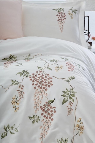 Dantela Salkım Nakışlı Pamuk Saten Nevresim Takımı Ekru