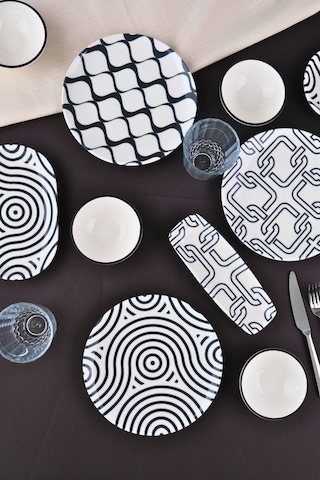 Tabak Evi Porselen Black Kahvaltı Ve İkram Takımı 6 Kişilik 14 Parça Tvl14kahprs1152 Çok Renkli