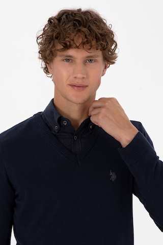 U.S. Polo Assn. Erkek Slim Fit V Yaka Lacivert Basic Triko Kazak 50313662-VR033