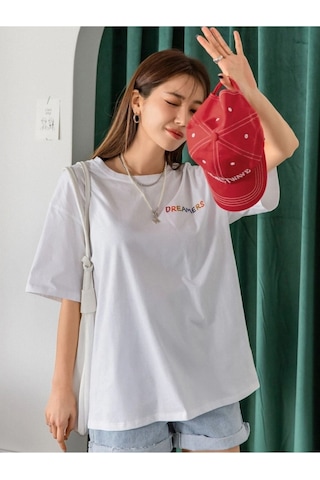Kadın Beyaz Oversize Dreamers Baskılı T-shirt Beyaz