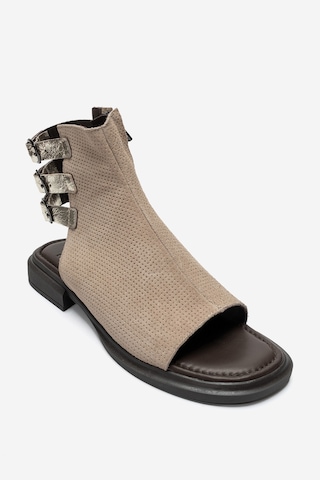 Luvishoes Carına Bej Süet Hakiki Deri Yandan Fermuarlı Kadın Sandalet