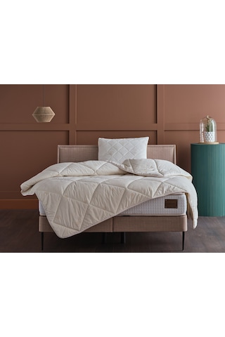 Festival Çift Kişilik Yün Yorgan