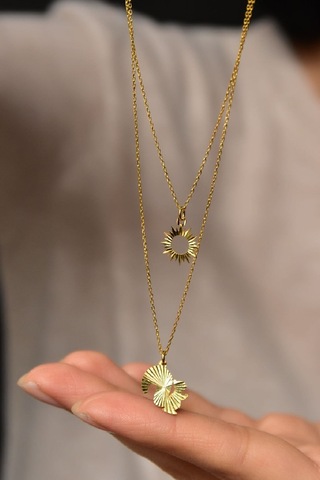 925 Ayar Gümüş Altın Kaplama Kristal Kesim Güneş ve Sincap Asansörlü Kolye