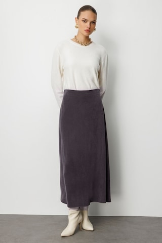 Mizalle A Kesim Cupro Siyah Maksi Etek Siyah