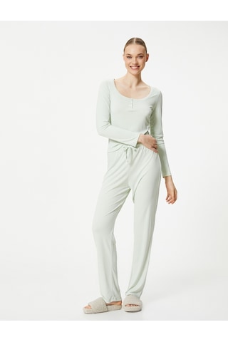 Koton Pijama Üstü Uzun Kollu Yuvarlak Yaka Modal Karışımlı Yeşil 4slk40121mk 4SLK40121MK756 Yeşil