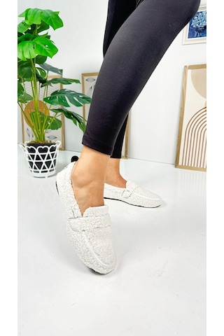 Günlük Kadın Loafer Peluş Astarlı Oval Burunlu Alçak Desenli Tabanlı Ayakkabı 375 Beyaz