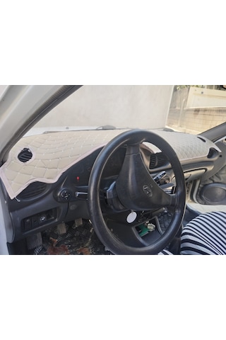 Kapitone Deri Kumaş Hyunda Accent Torpido Koruma Örtüsü 1 Adet