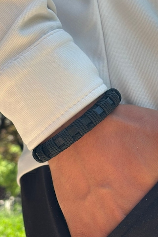 El İşçiliği İle Üretilmiş Hakiki Deri Erkek Bileklik Siyah