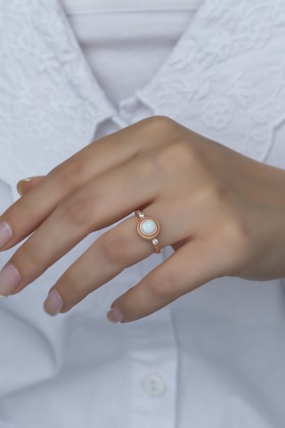 Nereze 925 Ayar Ayarlanabilir Beyaz Opal Tektaş Gümüş Yüzük