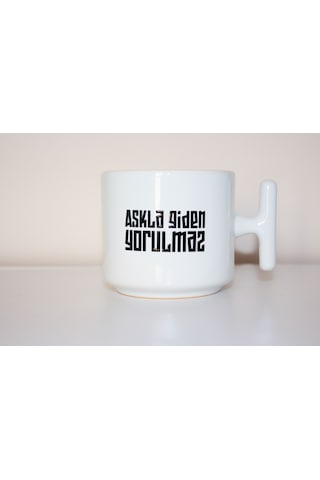 Aşkla Giden Yorulmaz Kelebek T Kulplu Seramik Beyaz Kupa Bardak Hediyelik Beyaz