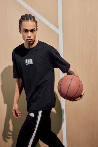 Defacto Defactofit Nba Wordmark Bisiklet Yaka Sırt Baskılı Kısa Kollu Tişört G3645ax25aubk81 Siyah-bk81