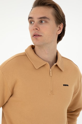 U.S. Polo Assn. Erkek Comfort Fit Yarım Fermuarlı Camel Basic Sweatshirt 50298265-VR015