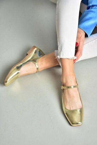 Fox Shoes S726252508 Altın Rugan Kadın Babet Altın