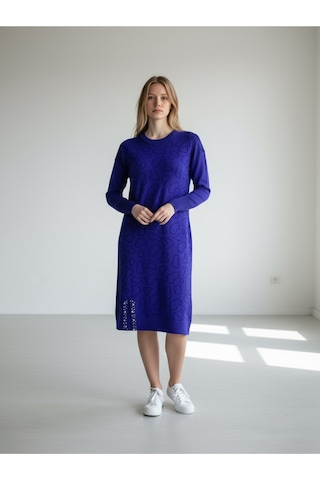 Kadın Önü Desenli Etek Yan Ucu Boncuklu Düşük Kol Tunik Mavi