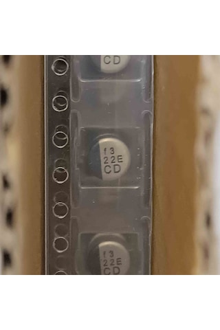 Ucd1e220mc 22mf 25v 5.3x5.3 Smd Kondansatör 100 Adet