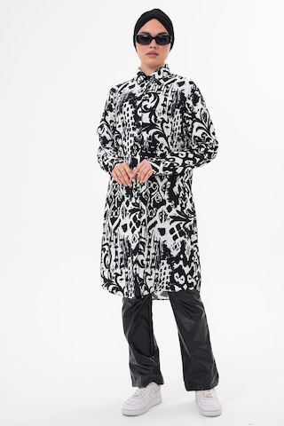 Polologin Butik Siyah Desenli Beyaz Gömlek Tunik Siyah & Beyaz