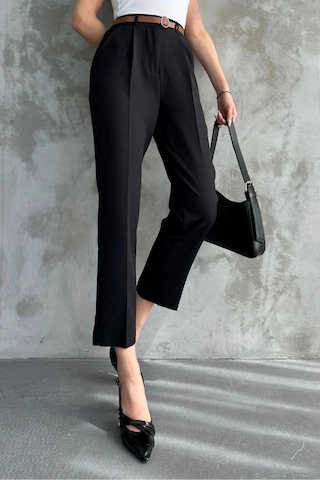 Kadın Dar Paça Pileli Beli Lastikli Mevsimlik Kumaş Pantolon Siyah