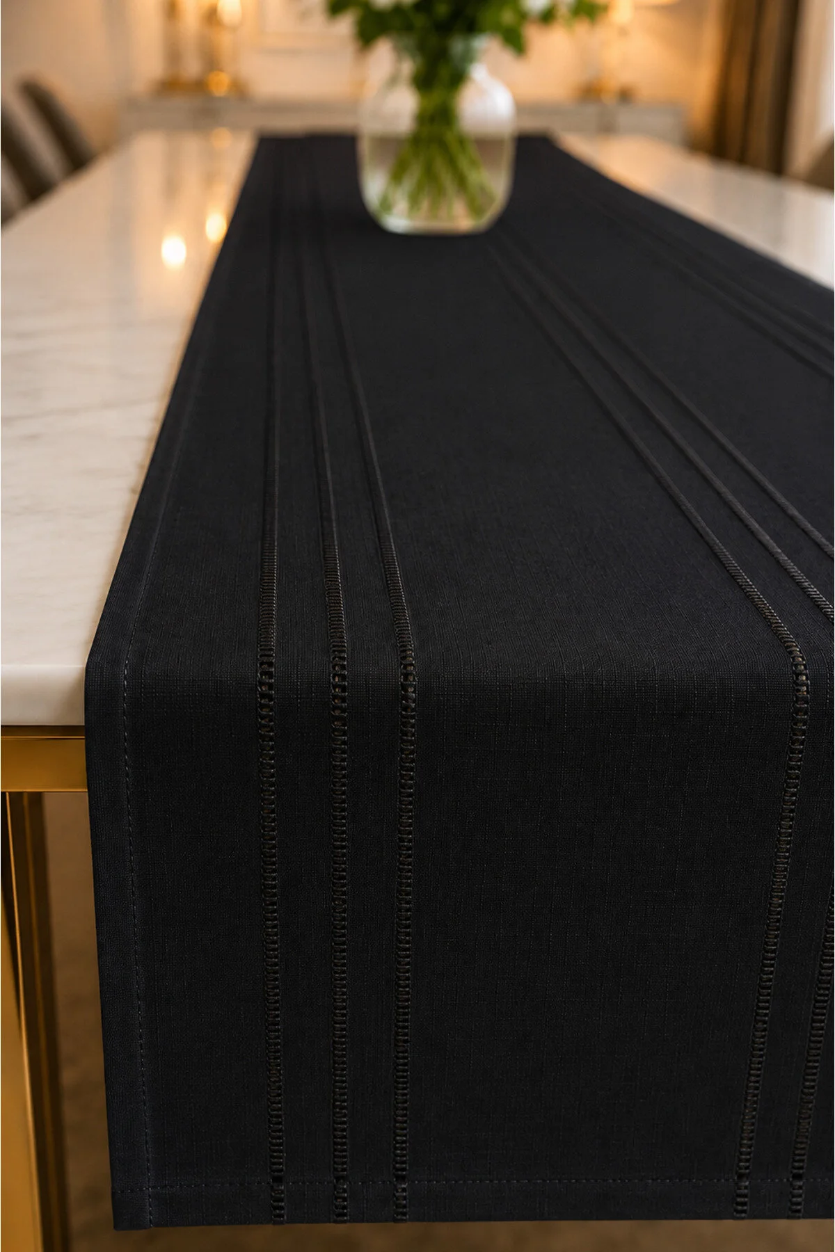 %100 Polyester Dertsiz Leke Tutmaz Şerit Desenli Runner Masa Örtüsü 53x200 Cm Siyah