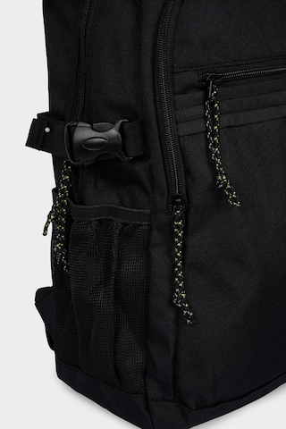 Defacto Erkek Sırt Çantası F2353axnsbk27 Siyah