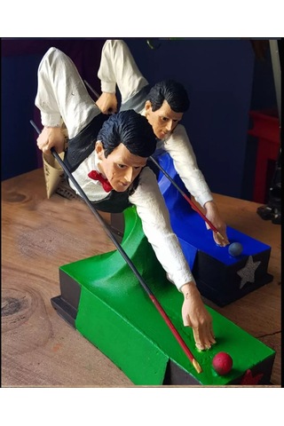 Bilardo Oynayan Adam Biblo - Dekoratif Obje