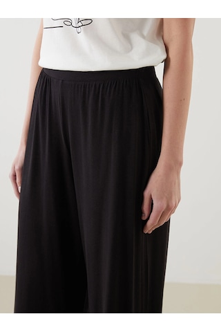 LC Waikiki Lcwaıkıkı Classic Beli Lastikli Kadın Kapri New Black