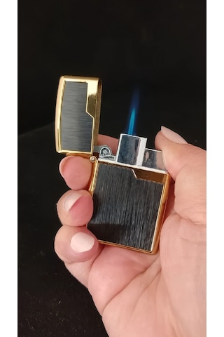 Gold Çerçeveli Karbon Fiber Dokulu Pürmüz Çakmak Çok Renkli