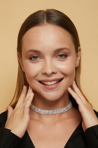 Furtek Aksesuar Kadın 4 Sıra Model Zirkon Taşlı Gümüş Gerdanlık Choker Kolye Altın
