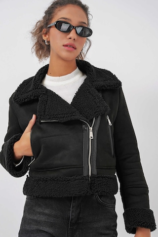 Gabria Peluşlu Kısa Mont Siyah