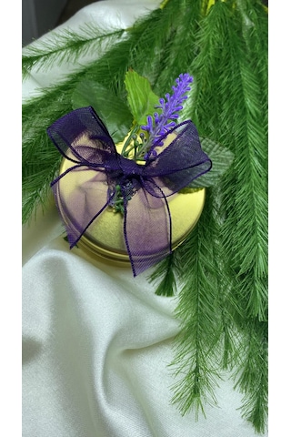 Düğün Nikah Nişan Kına Hediyeliği Lavanta Süslemeli Altın Metal Kutuda Soyawax Mum