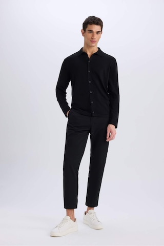 DeFacto Standart Fit Polo Yaka Düğmeli Triko Hırka E8399AX24CWBK27 Siyah