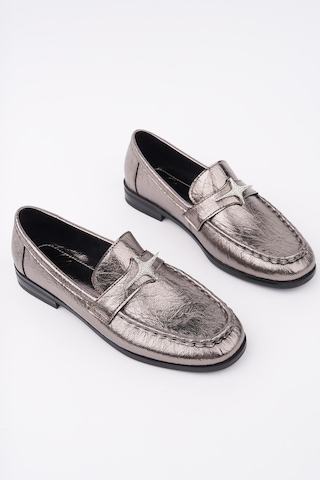 Muggo Arrow Tokalı Kadın Günlük Loafer Ayakkabı GÜMÜŞ