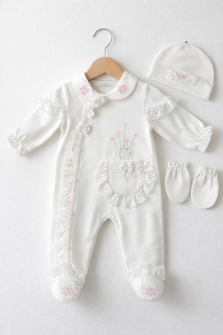 Kardeşler Bebe Dantelli Çiçek Nakışlı Kız Bebek Tulum Bere Eldiven Seti Ekru