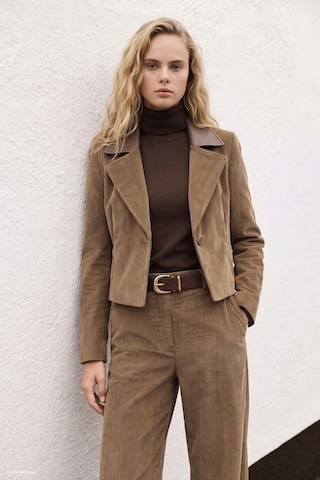 Sateen Bedene Oturan Kadife Ceket - Camel-138082