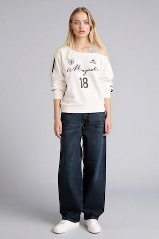 Defacto Kayık Yaka Baskılı Sweatshirt G9614ax26spwt32 Beyaz-wt32