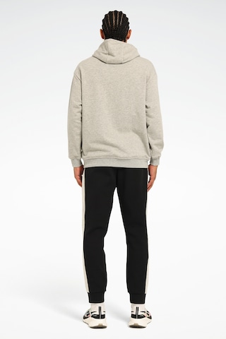 Reebok New Id Reg Hoodıe Gri Erkek Sweatshirt 000000000102055720 Gri-lacı-kırmızı Çok Renkli