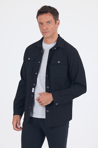 İmza Çizgili Desen Gofreli Ayaklı Gömlek Yaka Astarsız Esnek Comfort Fit Mont 1007250117 Siyah