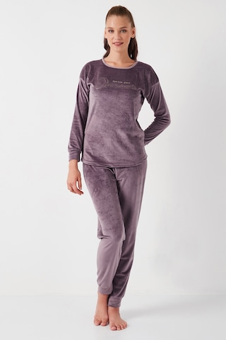Lela Standart Fit Bisiklet Yaka Yumuşak Kadife Bayan Pijama Takımı 6094202 Lila