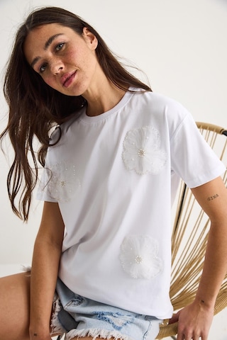 Shade Bisiklet Yaka Çiçek Aksesuarlı Kısa Kollu T-shirt 60602060 - Beyaz