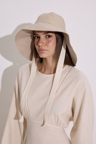 Kordon Detaylı Geniş Şapka Bej Bej